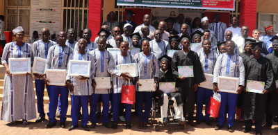 Sortie de promotion à l’ENAREF : 194 stagiaires et 30 auditeurs reçoivent leurs diplômes et certificats de fin de formation